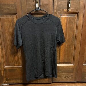 Lululemon metal vent tech short sleeve shirt